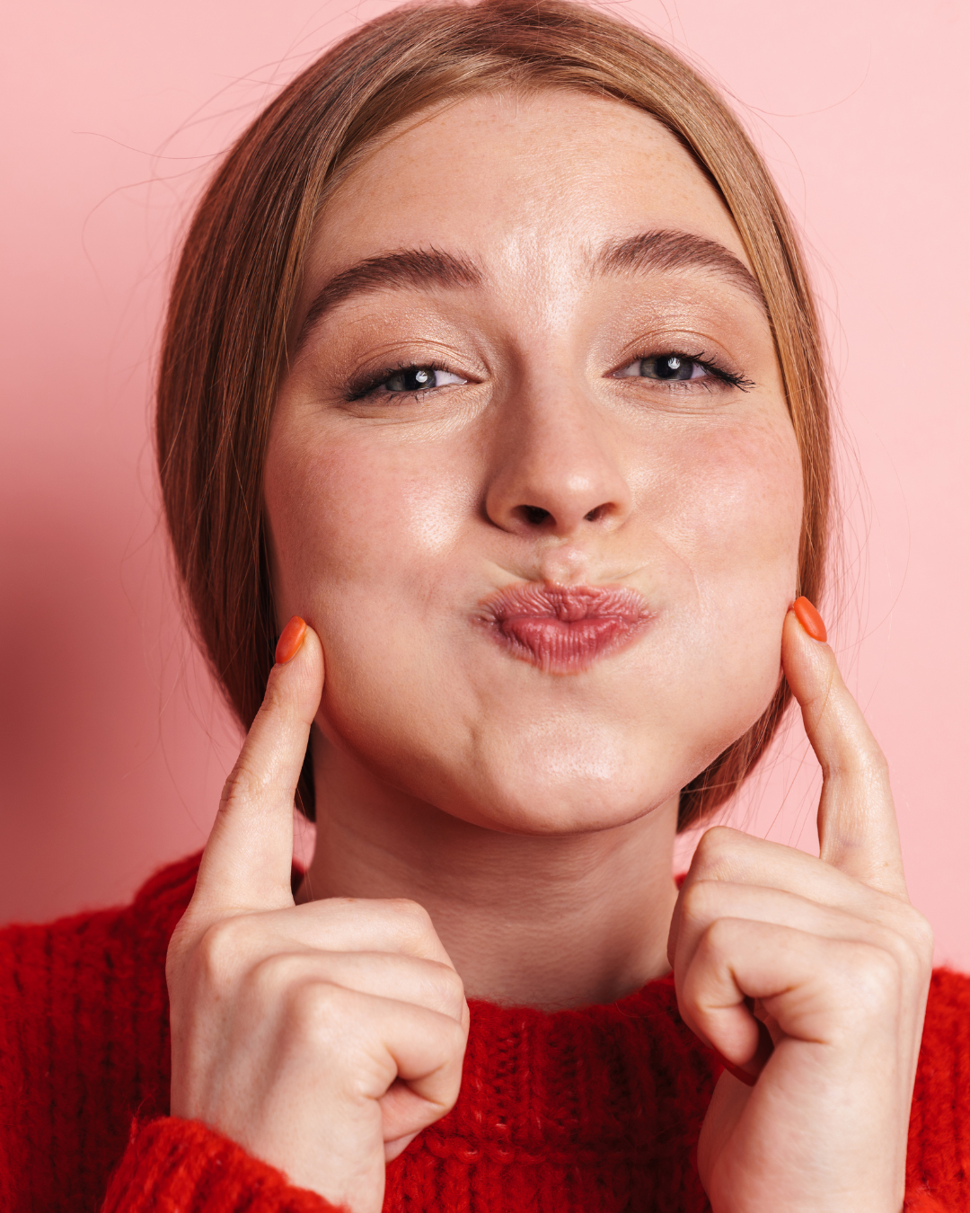 Cheek Augmentation in Dubai: Fillers and Implants for Volume