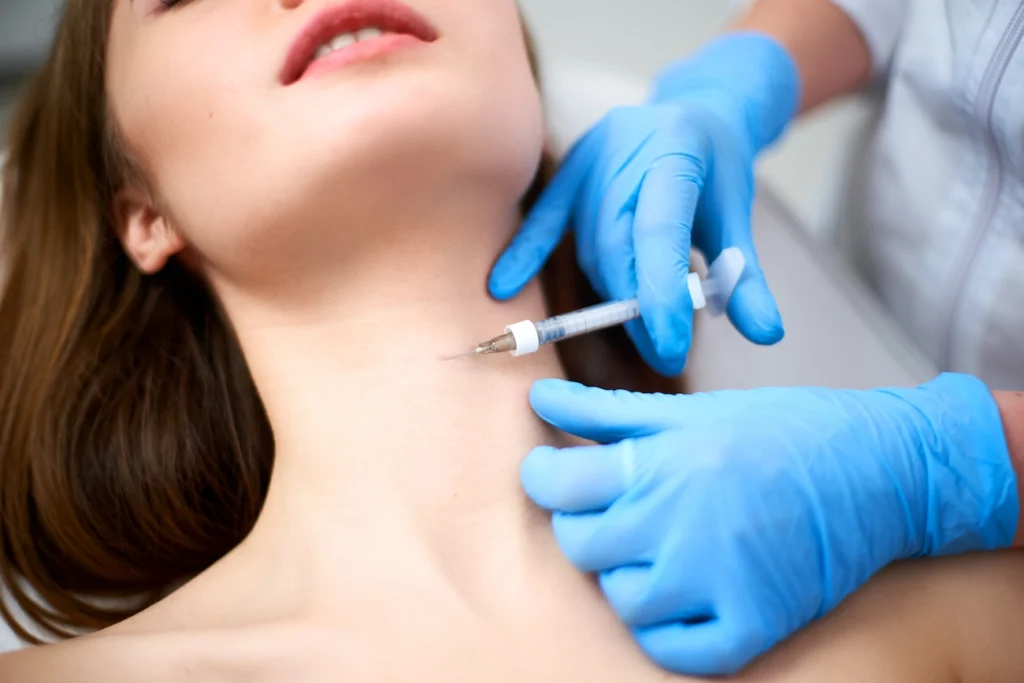 Double Chin Removal in Dubai: Non-Surgical and Surgical Options Explained